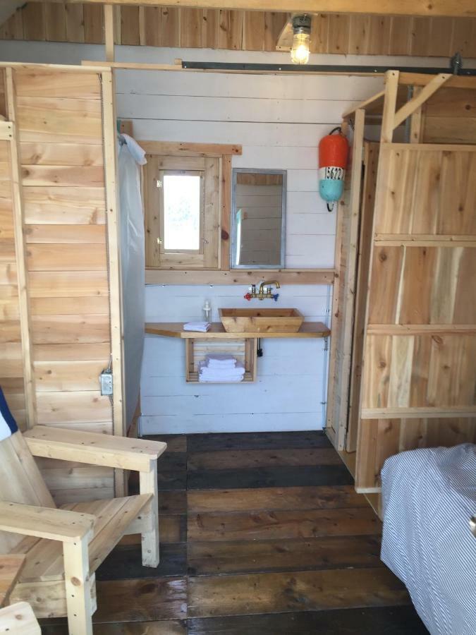Shantystay Accommodations Souris Exterior photo
